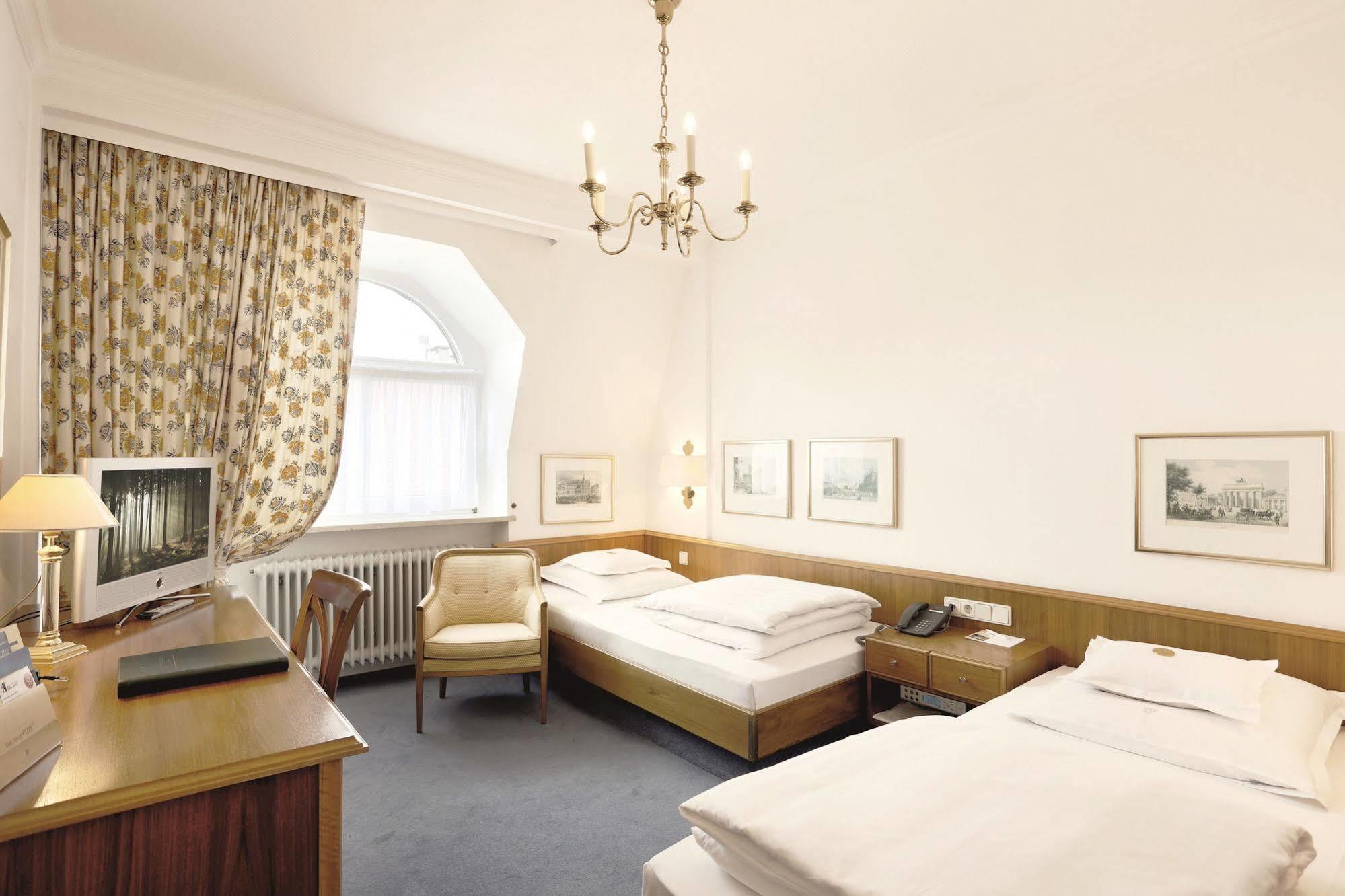 Hotel Reutemann-Seegarten Lindau  Extérieur photo